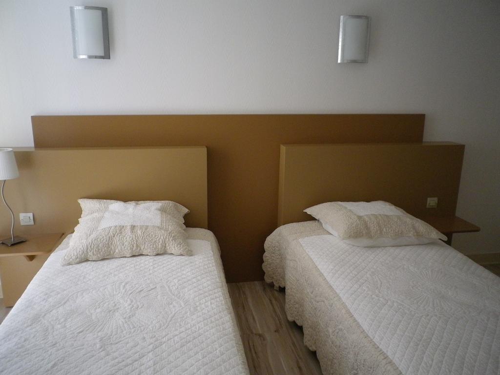 Logis Du Jacquelin Hotel Doussay Eksteriør billede